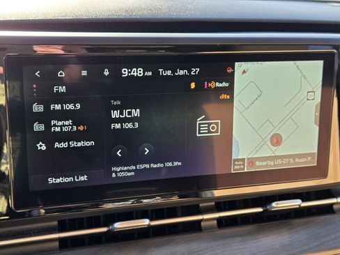 Used 2024 Kia Carnival EX image 21