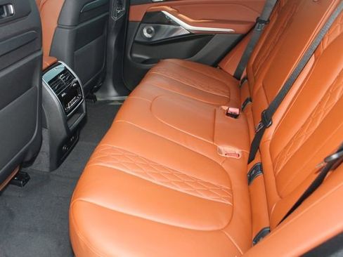 New 2026 BMW X5 M60i image 22