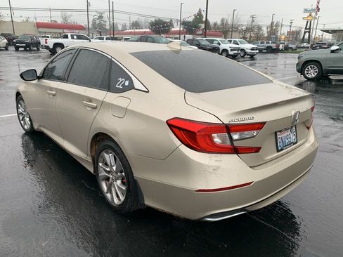 Used 2018 Honda Accord LX image 2