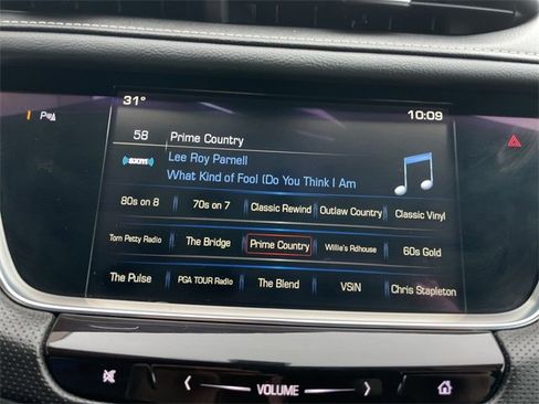 Used 2017 Cadillac XT5 FWD image 16