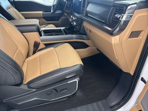 Used 2024 Ford F250 Lariat w/ Chrome Package image 27