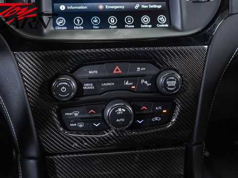 Used 2023 Chrysler 300 C RWD image 38