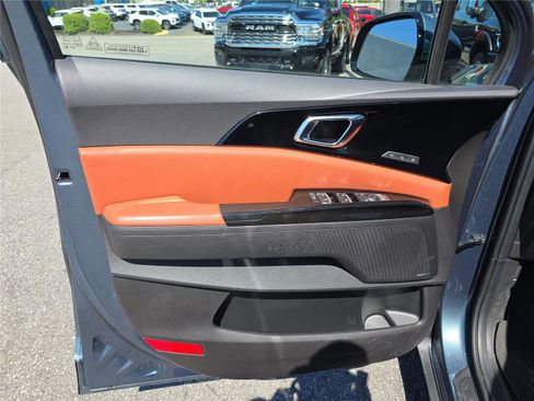 Used 2024 Kia Carnival SX Prestige FWD image 15