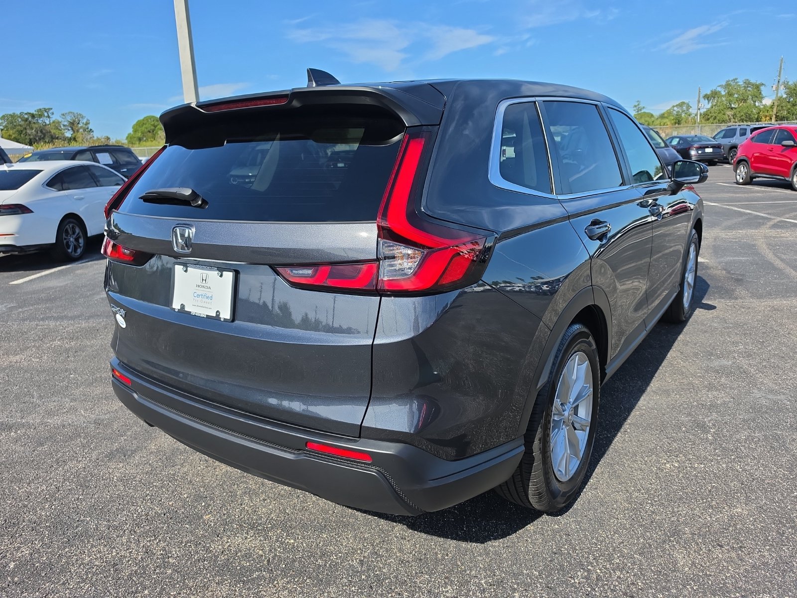 Used 2024 Honda CR-V EX image 3