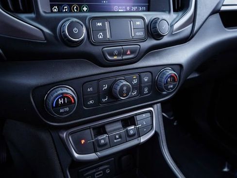 Used 2023 GMC Terrain AT4 image 24