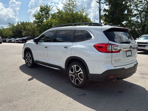 Used 2024 Subaru Ascent Touring AWD/4WD image 5