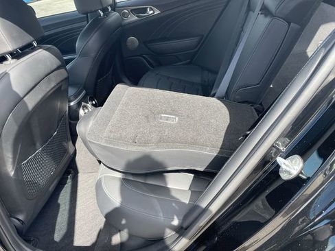 Used 2023 Kia Stinger GT2 RWD image 14