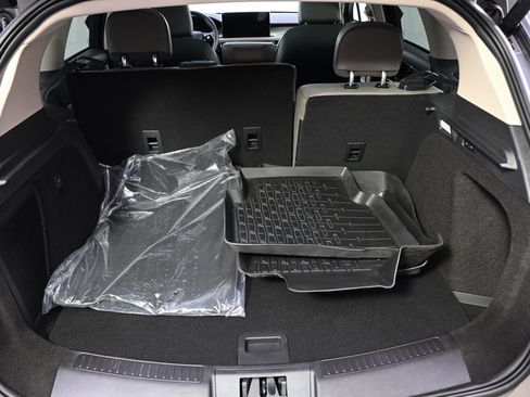 New 2026 Lincoln Corsair Premiere image 19