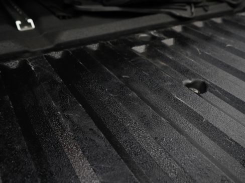Used 2012 Nissan Frontier PRO-4X AWD/4WD image 19