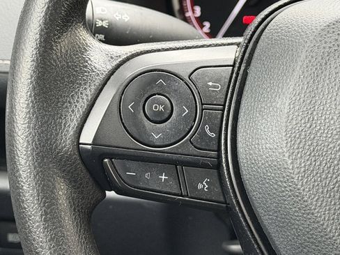 Used 2023 Toyota RAV4 LE image 19