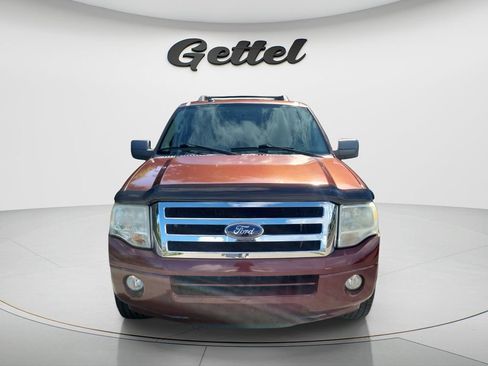 Used 2013 Ford Expedition XLT RWD image 2