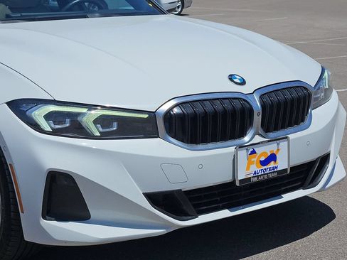 Used 2023 BMW 330i Sedan w/ Premium Package RWD image 7