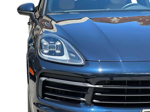 Used 2022 Porsche Cayenne Platinum Edition AWD/4WD image 23