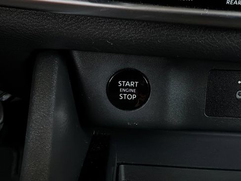 Used 2025 Nissan Rogue SV FWD image 26