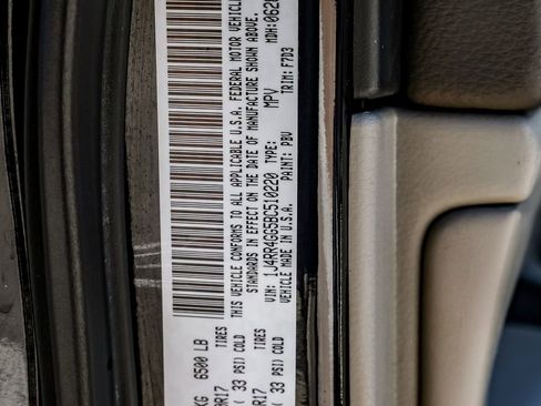 Used 2011 Jeep Grand Cherokee Laredo w/ Security & Convenience Group image 50