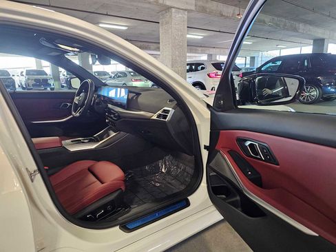 Used 2025 BMW 330i xDrive Sedan w/ M Sport Package image 40