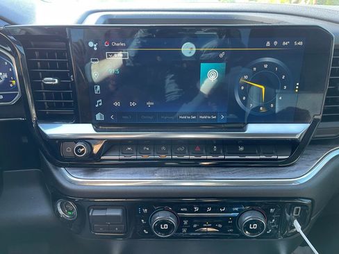 Used 2023 Chevrolet Silverado 1500 LTZ w/ LTZ Premium Package AWD/4WD image 7