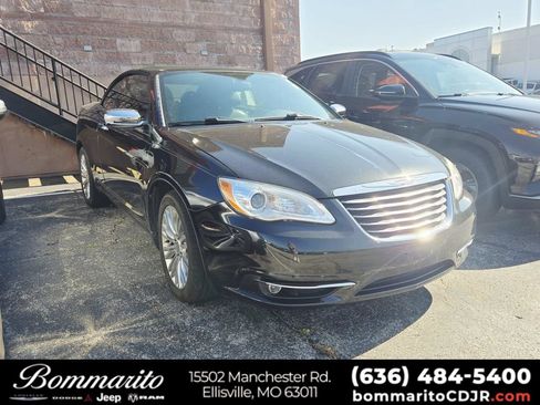 Used 2011 Chrysler 200 Limited FWD image 1
