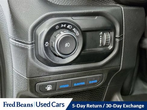 Used 2024 Jeep Wrangler Unlimited Rubicon 4xe AWD/4WD image 15
