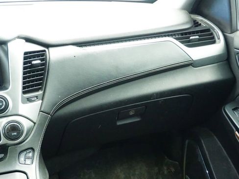 Used 2015 Chevrolet Suburban LTZ image 25