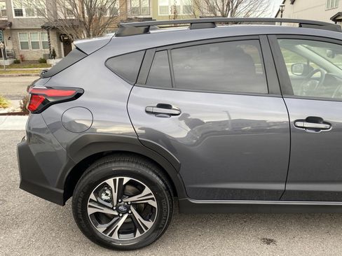 Used 2025 Subaru Crosstrek 2.0i Premium w/ Crosstrek Mirror Package image 6