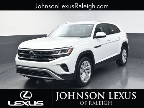 Used 2023 Volkswagen Atlas Cross Sport SE image 1