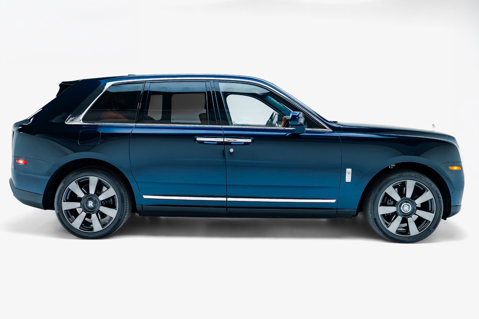Used 2023 Rolls-Royce Cullinan AWD/4WD image 6