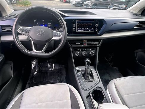 Used 2022 Volkswagen Taos SE w/ IQ.Drive SE Package image 16