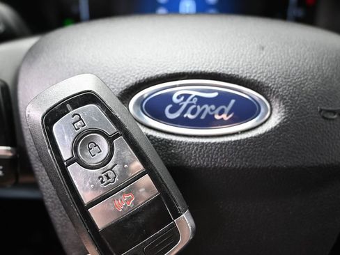 Certified 2025 Ford Escape ST-Line AWD/4WD image 31