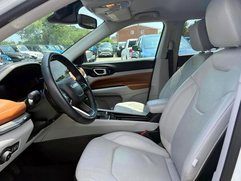 Certified 2022 Jeep Compass Limited w/ Elite Group image 16