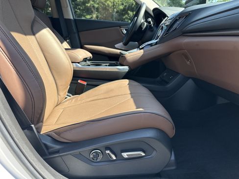 Certified 2025 Acura RDX SH-AWD w/ Advance Package image 15