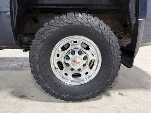 Used 2010 GMC Sierra 2500 SLE image 39