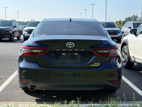Used 2022 Toyota Camry XLE FWD image 5