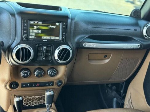 Used 2013 Jeep Wrangler Unlimited Sahara w/ Dual Top Group image 13