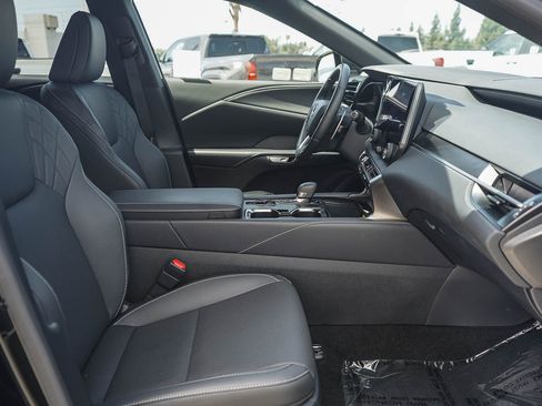 Used 2025 Lexus RX 350 Premium w/ Accessory Package (Z1) FWD image 18