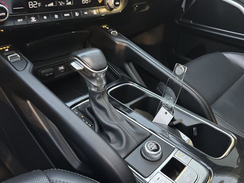 Used 2024 Kia Telluride S w/ S Sunroof Package image 25