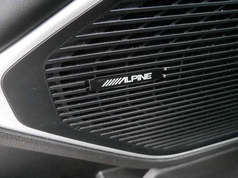 Used 2022 Jeep Wagoneer Series III w/ Rear Seat Video Group 1 image 24