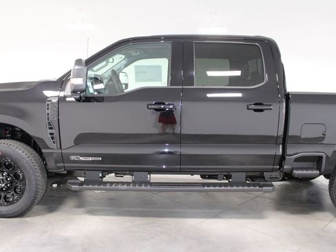 New 2025 Ford F250 XLT w/ Black Appearance Package image 5