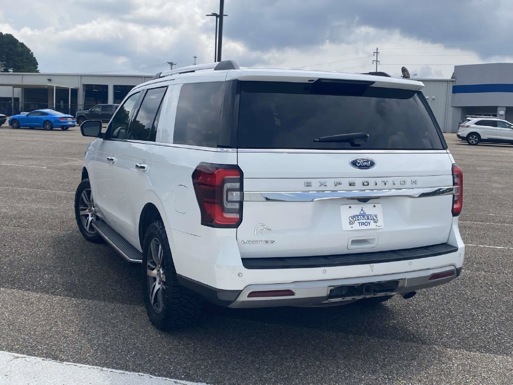 Used 2022 Ford Expedition Limited AWD/4WD image 5