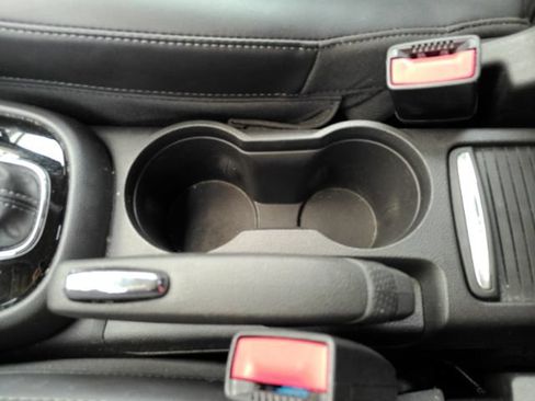 Used 2021 Buick Encore Preferred FWD image 43