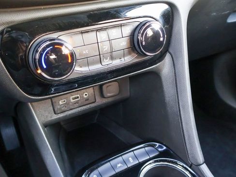 Used 2023 Buick Encore GX Preferred image 14