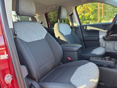 New 2025 Ford Maverick XLT w/ 4K Tow Package image 33