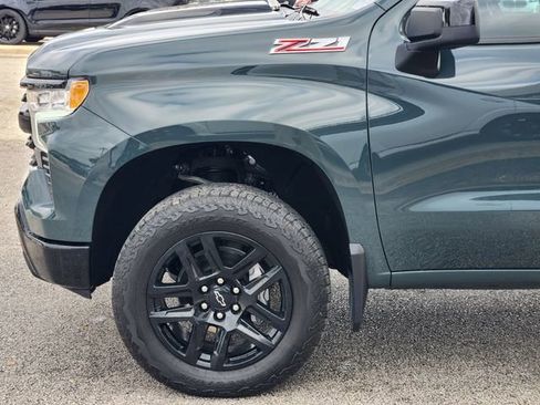 Used 2025 Chevrolet Silverado 1500 LT Trail Boss w/ Convenience Package II image 5