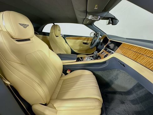 Used 2020 Bentley Continental GT AWD/4WD image 45