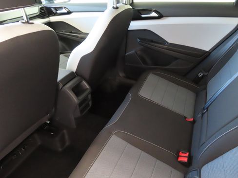 Used 2026 Volkswagen Taos S FWD image 20