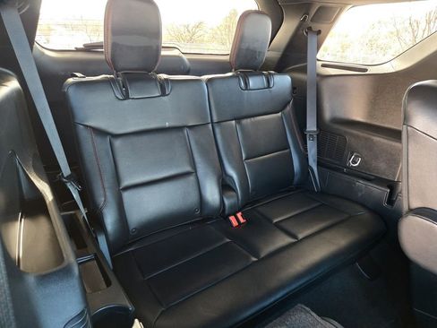 Used 2023 Ford Explorer ST-Line w/ Class IV Trailer Tow Package image 30