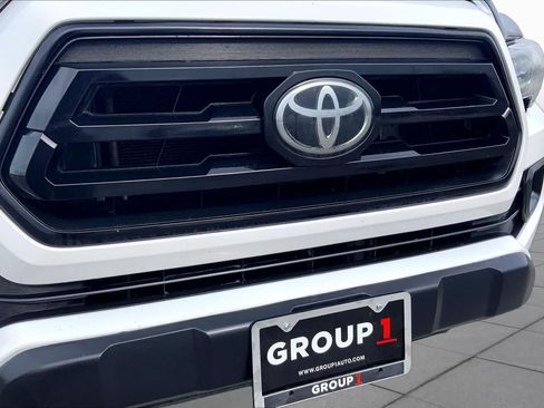 Used 2021 Toyota Tacoma SR AWD/4WD image 29