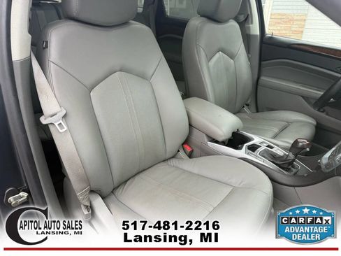 Used 2010 Cadillac SRX Luxury image 21