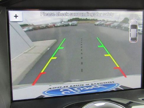 Certified 2017 Ford Escape Titanium w/ Equipment Group 301A image 28