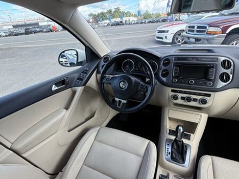 Used 2013 Volkswagen Tiguan SE AWD/4WD image 22
